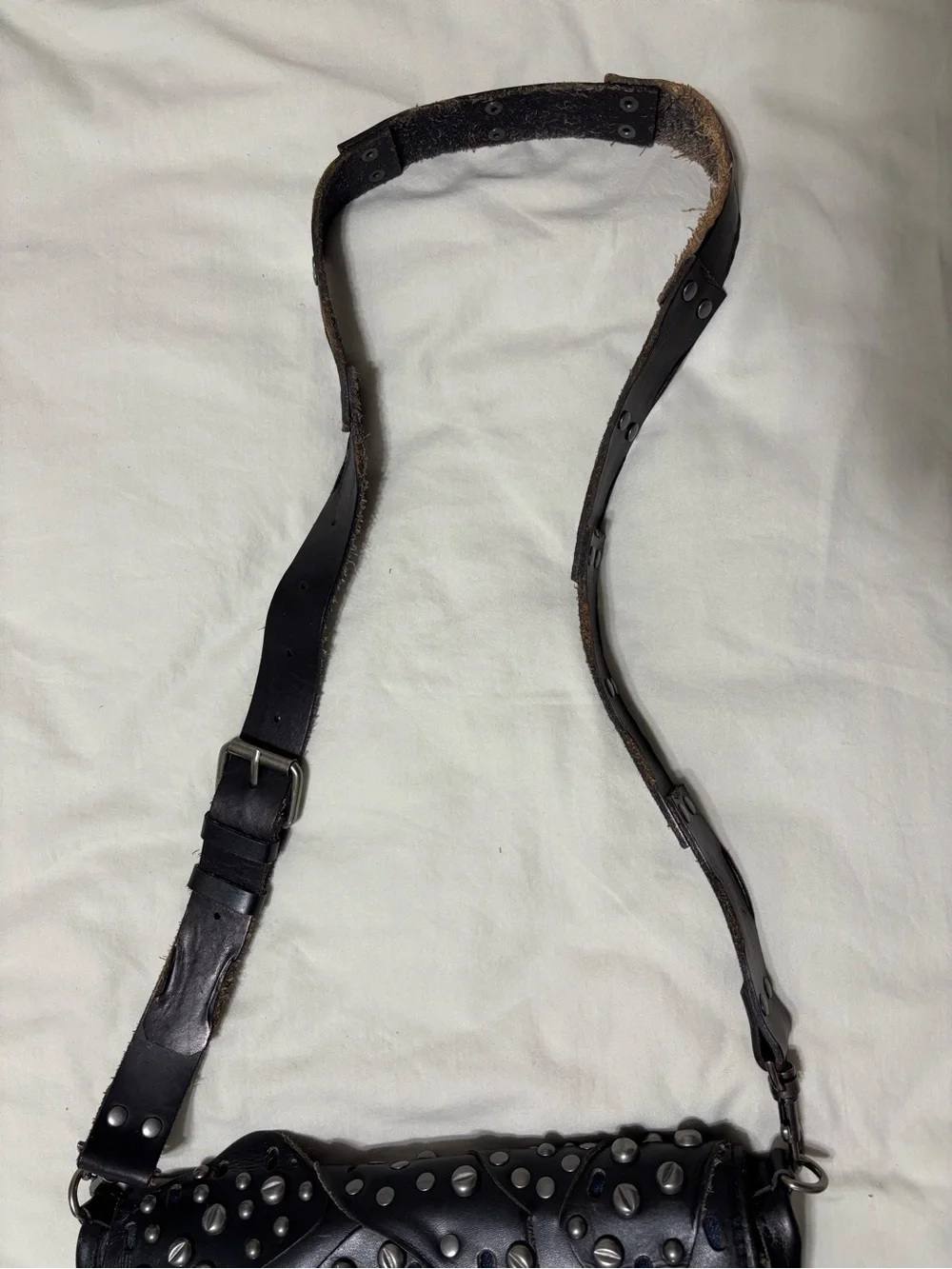 Patricia Nash Black Distressed Leather Studded Crossbody Saddle Bag w/Dust Cover - Picture 9 of 11